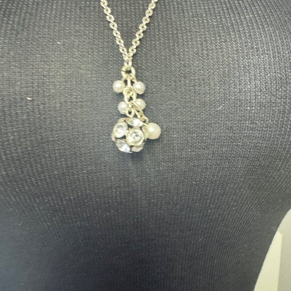 AEO Silver Necklace Dangling Charm Rhinestones Faux Pearls Lobster Clasp Chain J - Picture 2 of 4